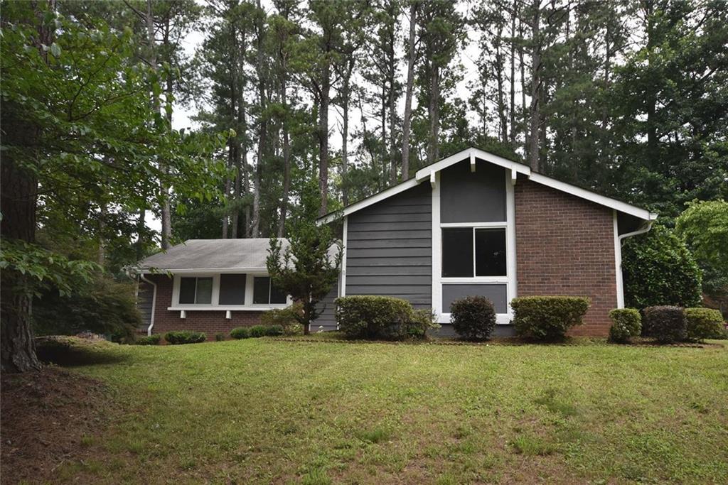 1288 Crescent Drive Property Photo 1