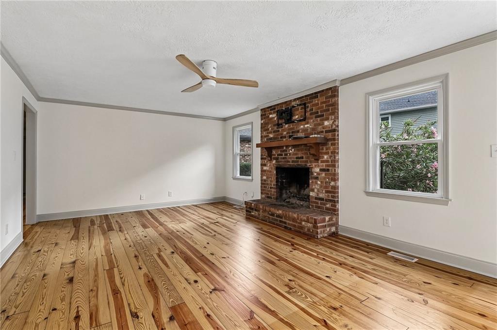 339 Habersham Road Property Photo 4