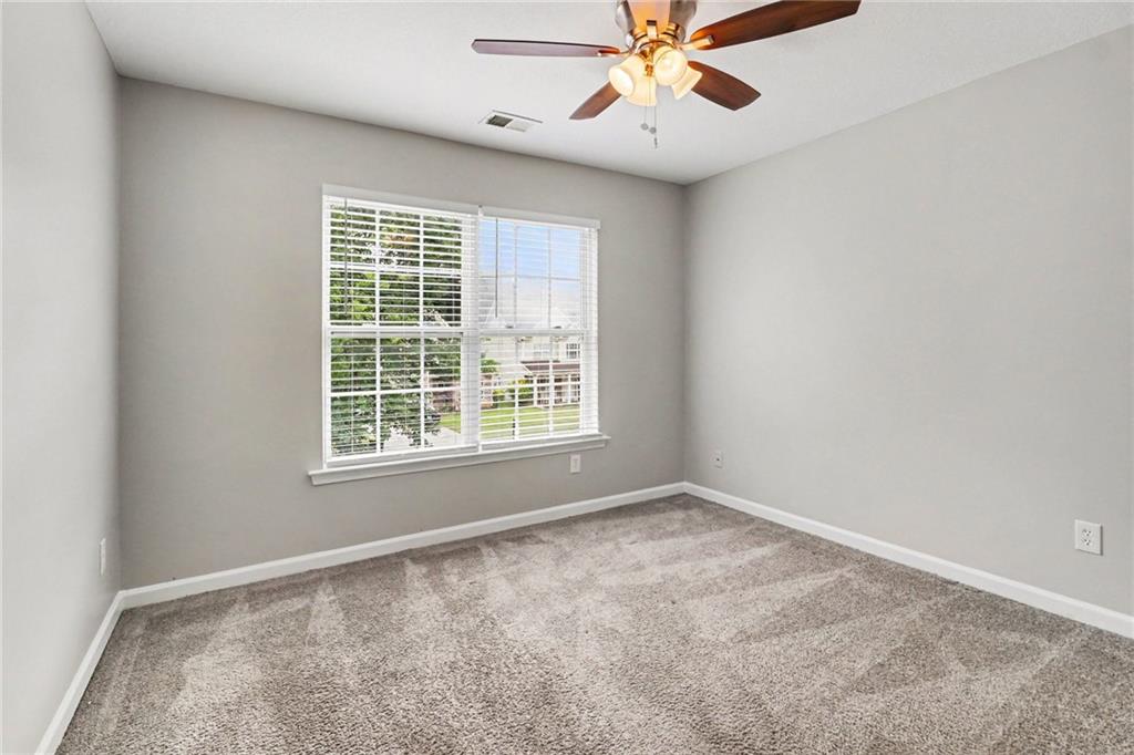 7792838 Property Photo 17