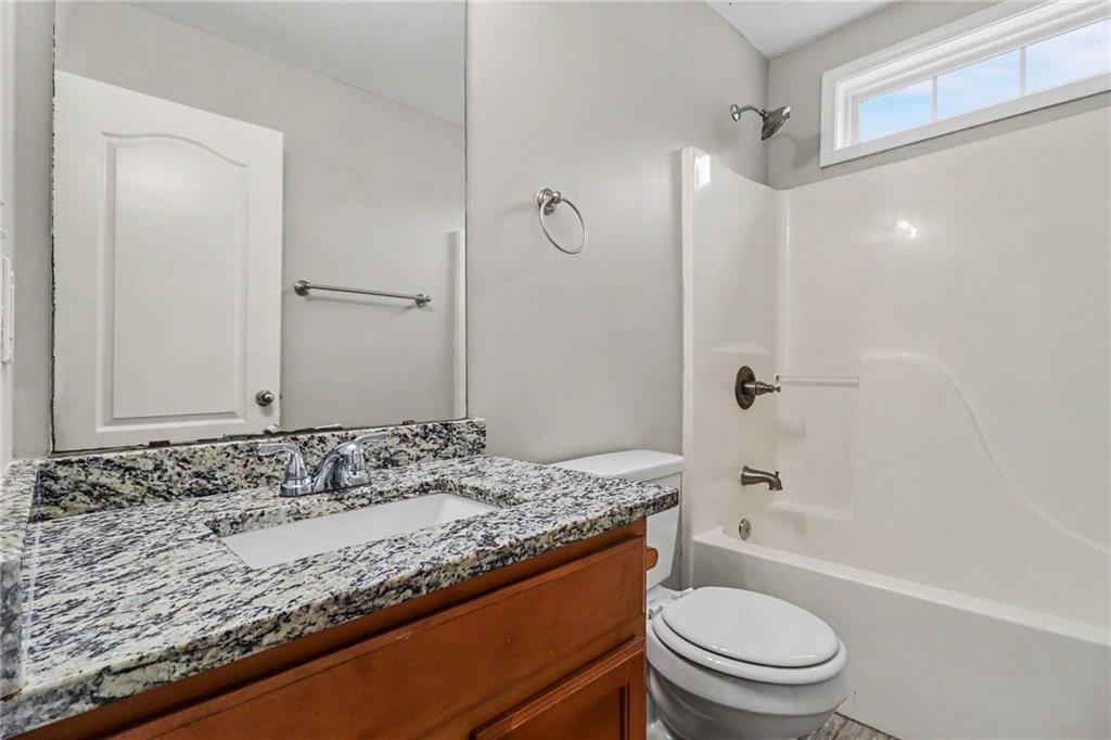 7792838 Property Photo 18