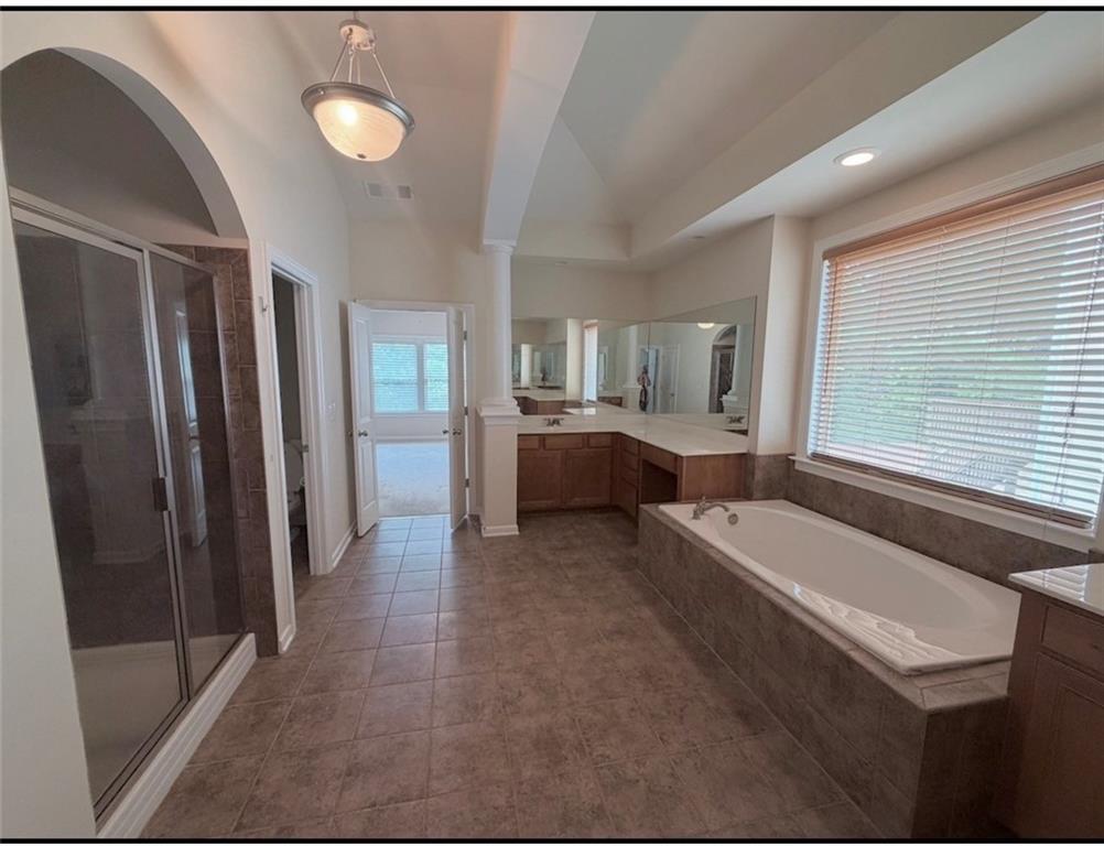 1737 Rolling View Way Property Photo 12