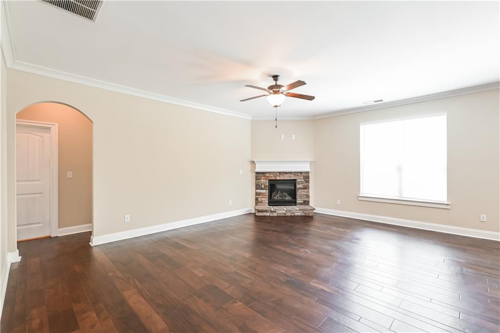 2901 Canyon Glen Way Property Photo 3