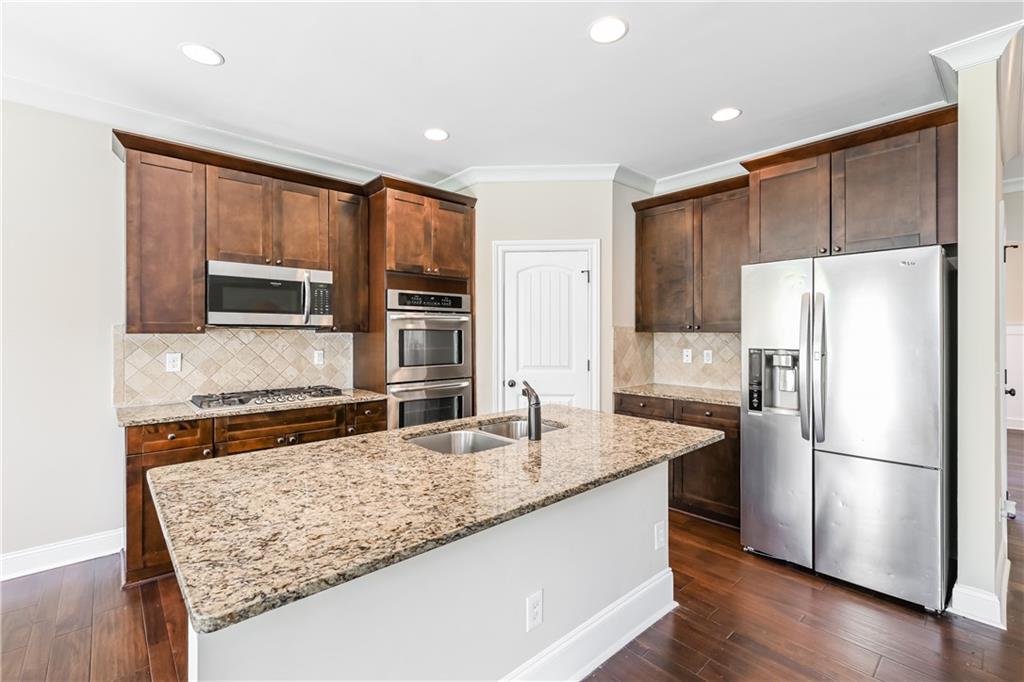 2901 Canyon Glen Way Property Photo 6