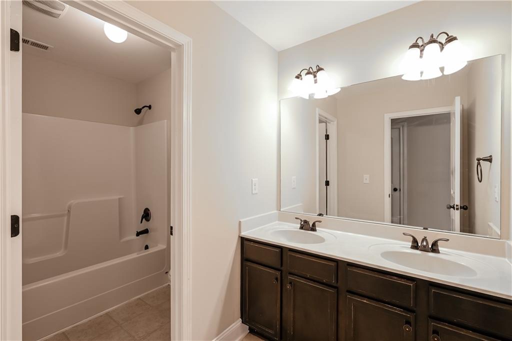 2901 Canyon Glen Way Property Photo 8