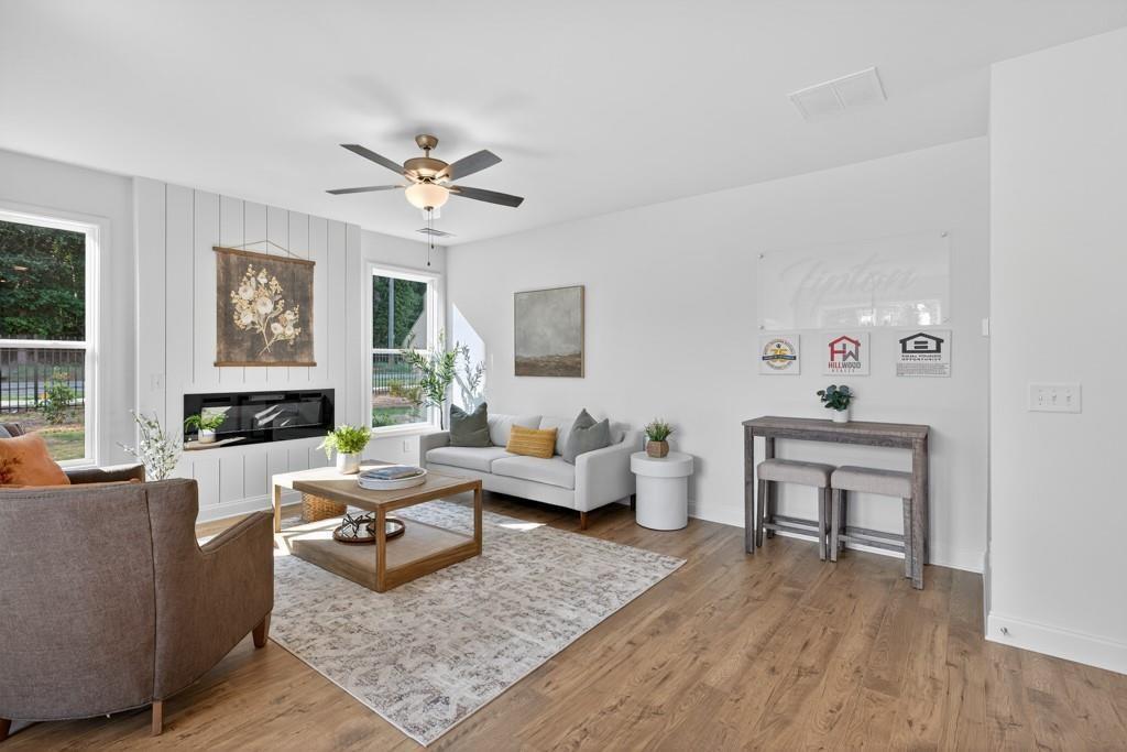 125 Windsor Park Court Property Photo 4