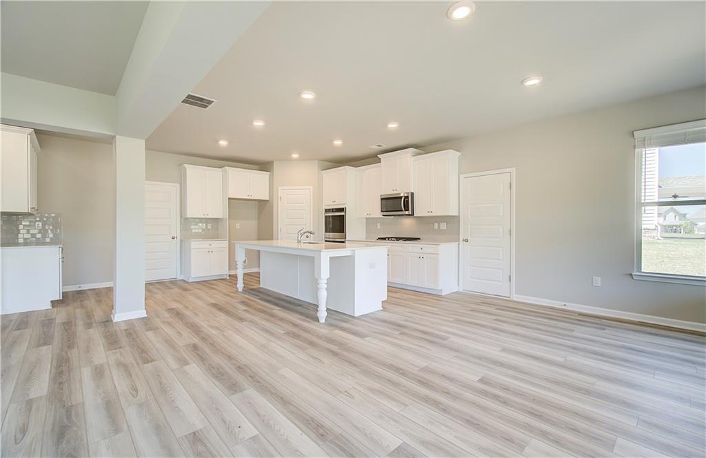 140 Haverling Pass Property Photo 11