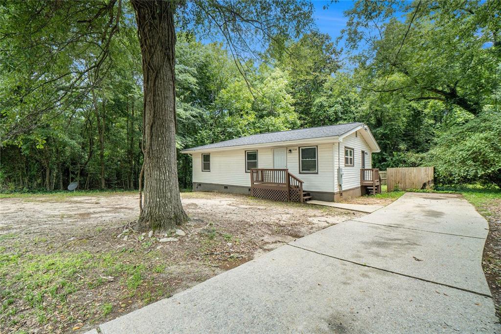 114 Howell Drive Sw Property Photo 1