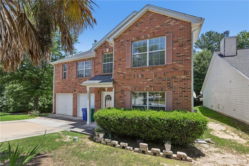 1586 Rice Square