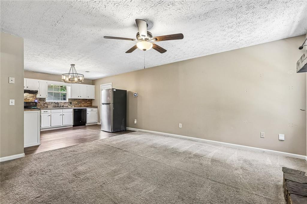 6360 Quail Trail Property Photo 5
