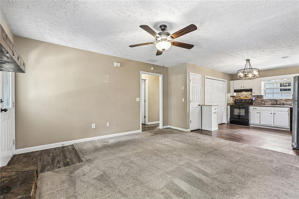 6360 Quail Trail Property Photo 6