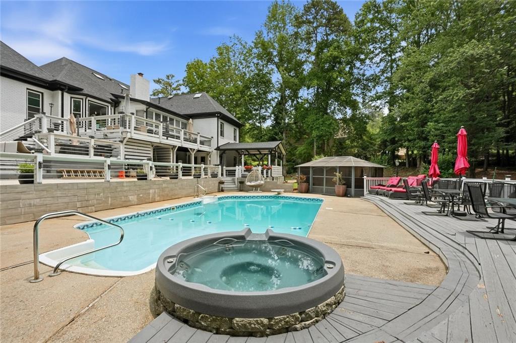 7793206 Property Photo 24