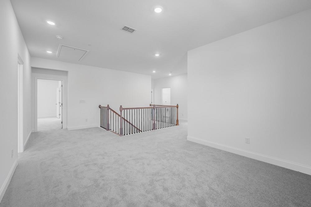 1061 Summit Pass Lane Property Photo 11
