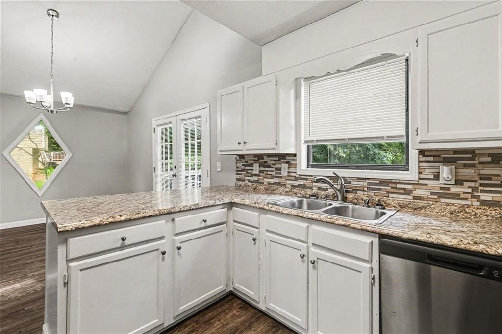 6085 Cowan Mill Road Property Photo 7