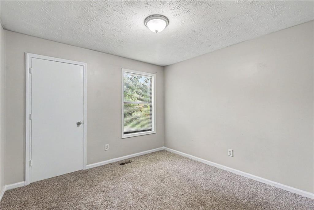 6085 Cowan Mill Road Property Photo 10