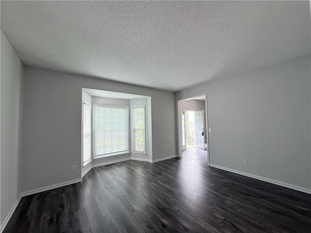 175 Sessingham Lane Property Photo 4