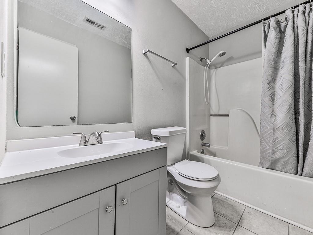 1918 Cornell Way Property Photo 13