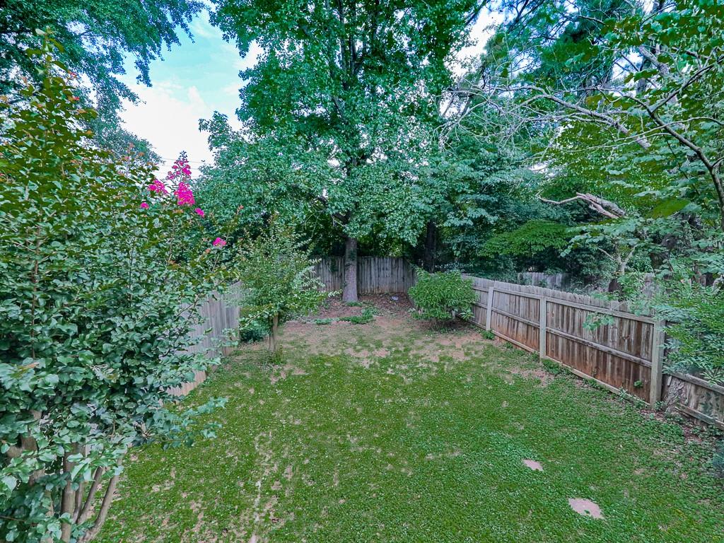 1918 Cornell Way Property Photo 25