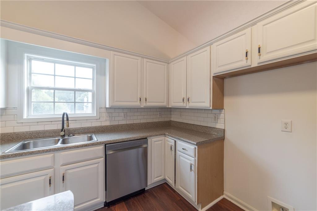 1784 Cedar Walk Lane Property Photo 25