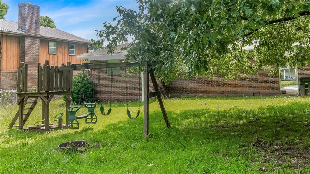 423 Branham Avenue Property Photo 3