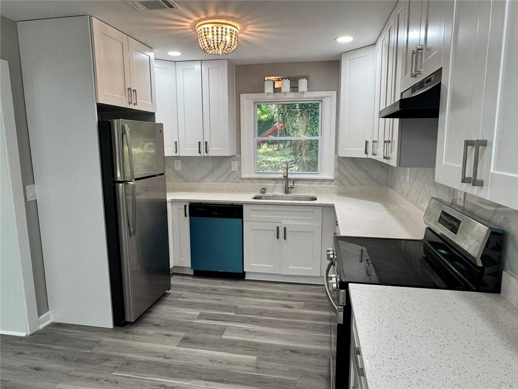 1508 Vancouver Drive Property Photo 1