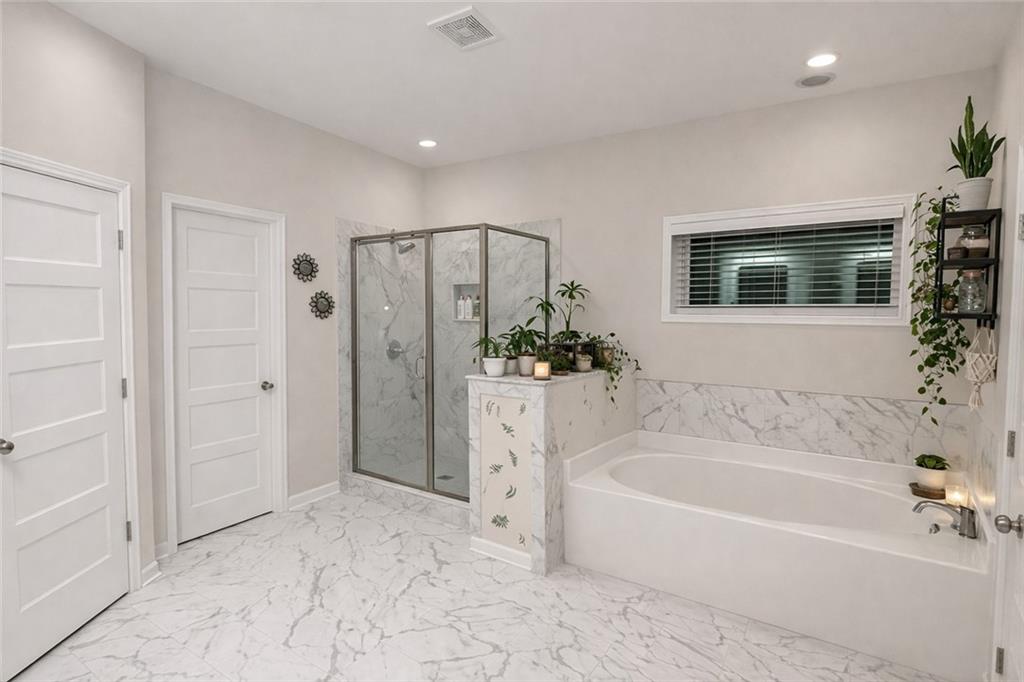 101 Fenwick Manor Drive Property Photo 13