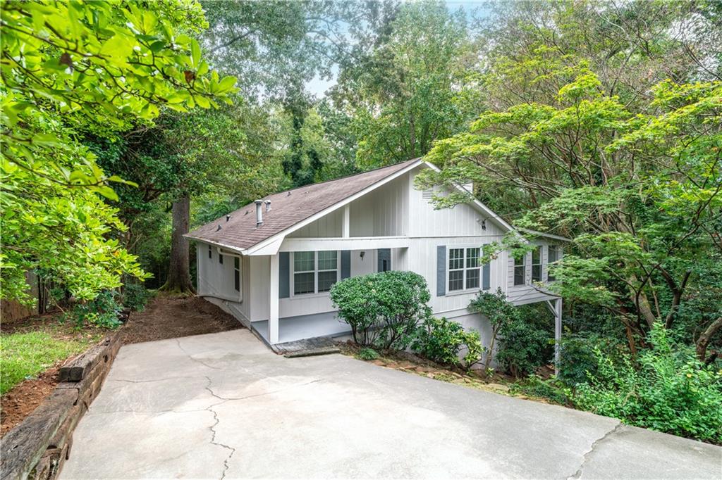 819 Gardenia Lane