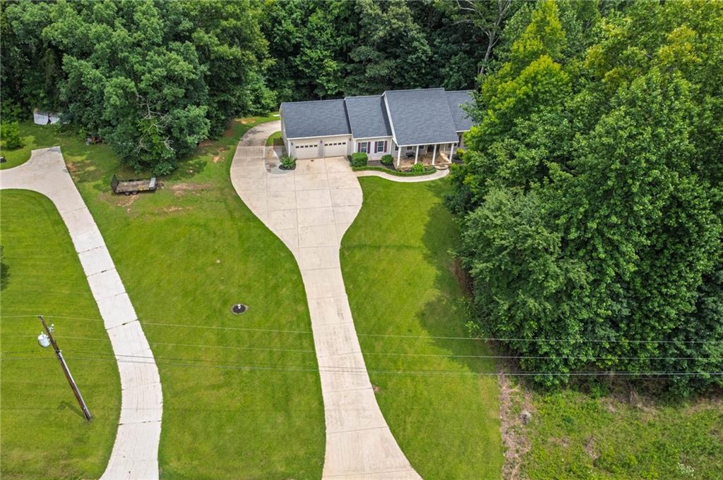 3627 E Hall Road Property Photo 4