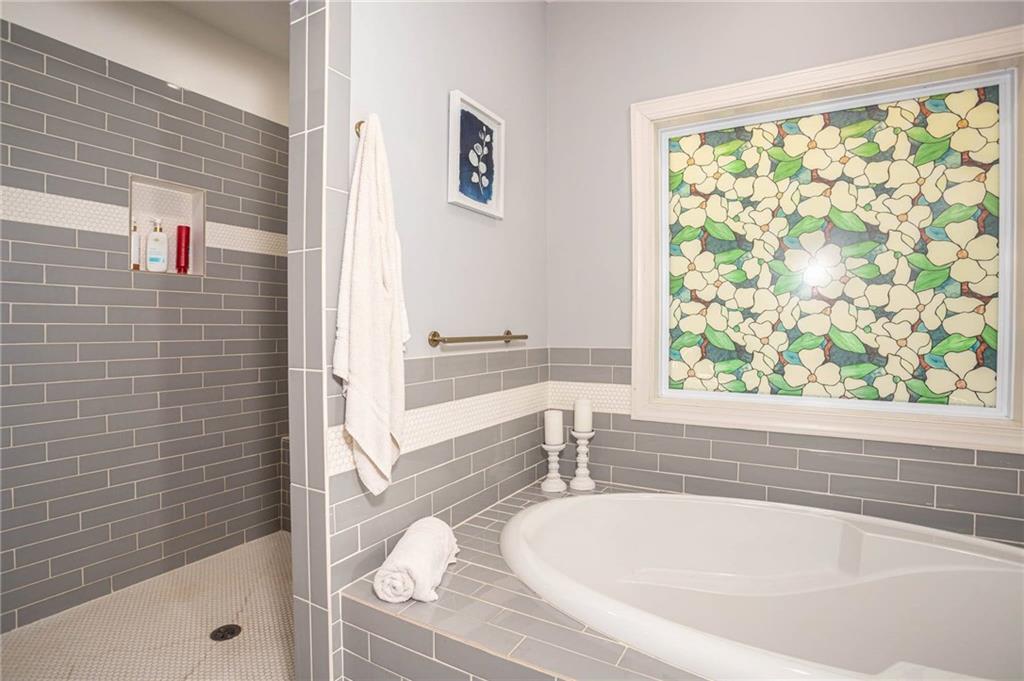 3627 E Hall Road Property Photo 29