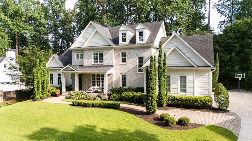 723 Glenairy Court