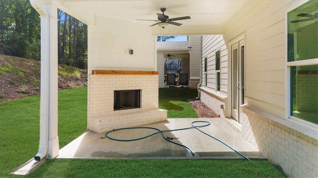 5582 Overview Drive Property Photo 2