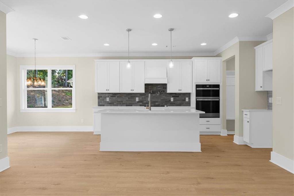5582 Overview Drive Property Photo 18