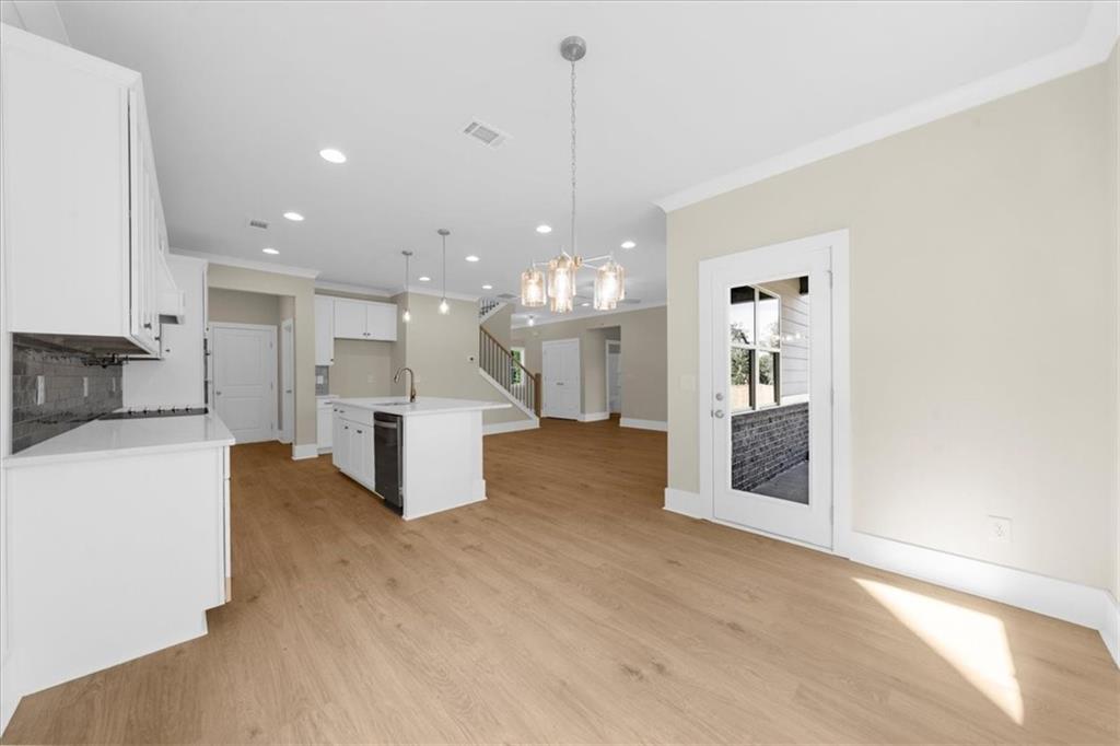 5582 Overview Drive Property Photo 26
