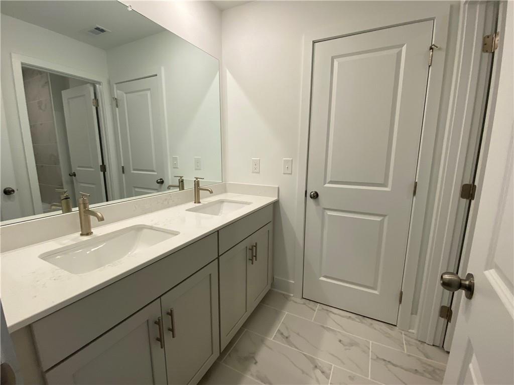 4620 Cogburn Path Property Photo 12