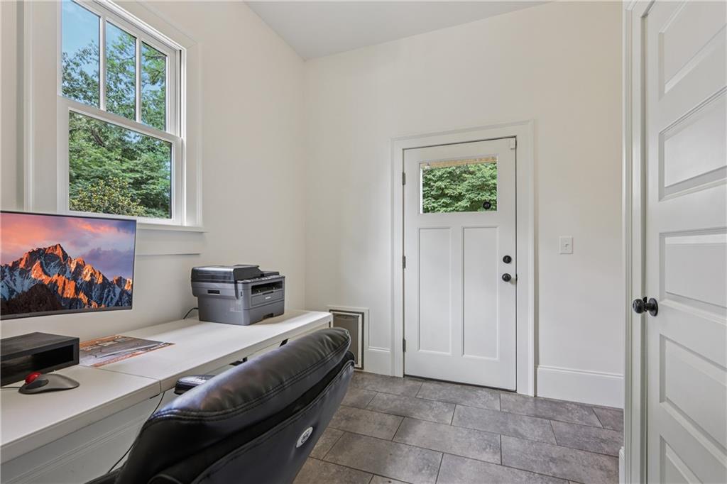 2875 Joyce Avenue Property Photo 38