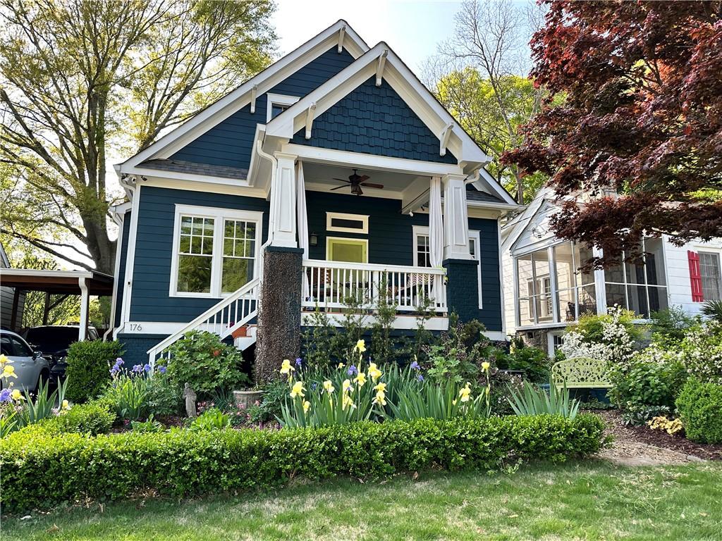 176 Sisson Avenue NE Property Photo 1