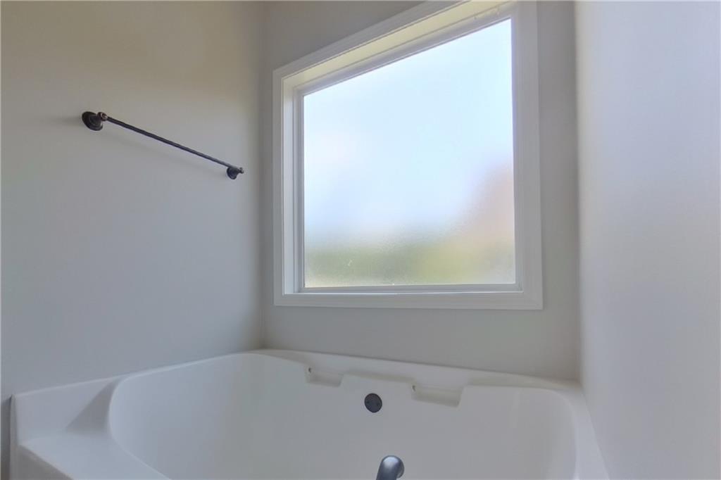7794163 Property Photo 12