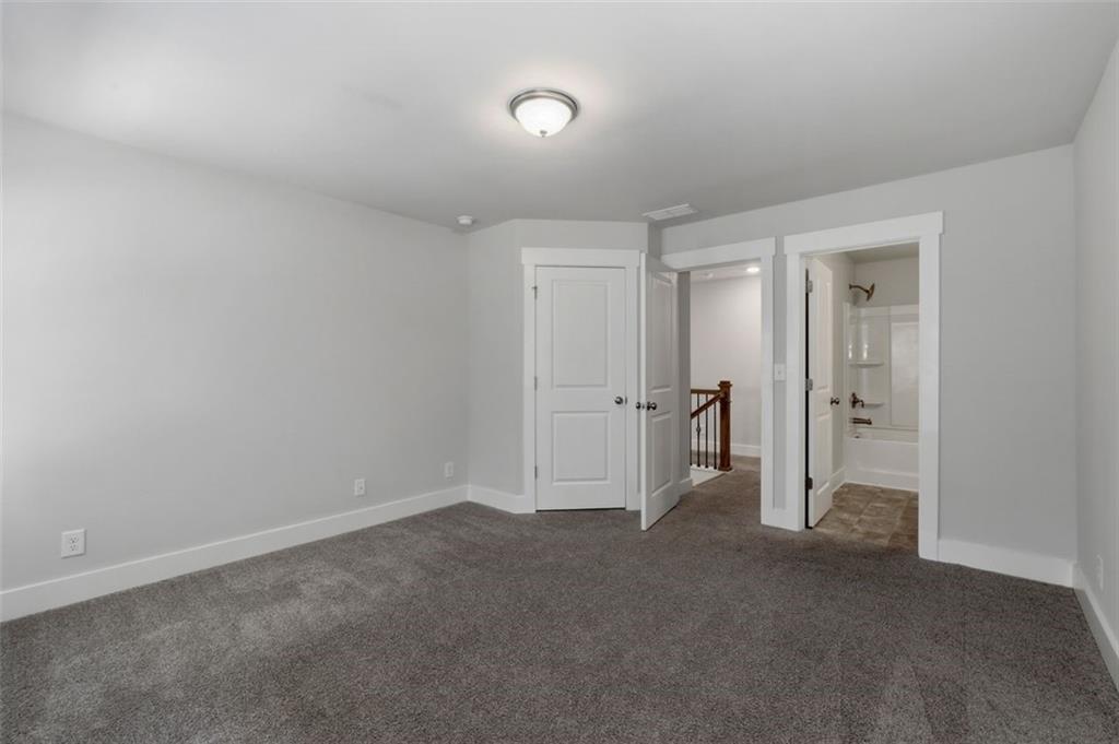 111 Crestbrook Way Property Photo 18