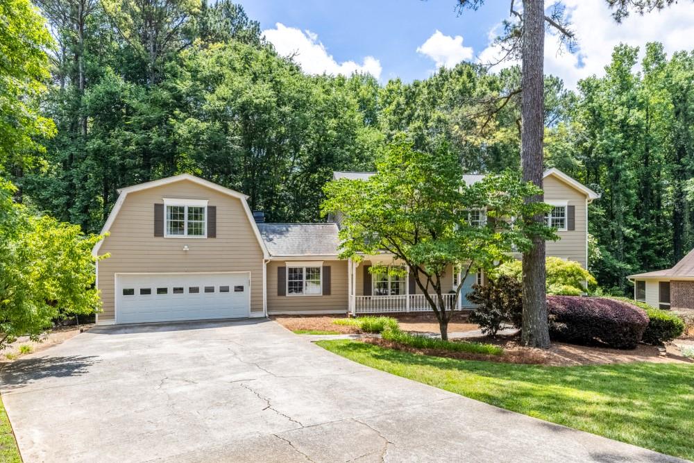 1025 Foxfire Drive Property Photo 1