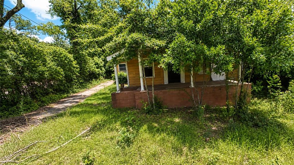 310 Edwards Avenue Property Photo 2