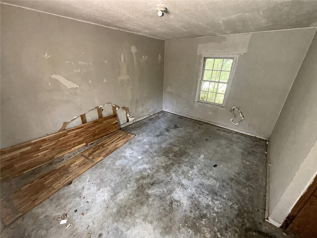 310 Edwards Avenue Property Photo 16
