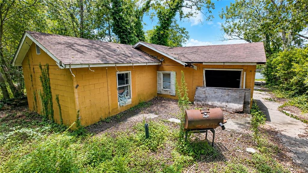 310 Edwards Avenue Property Photo 21