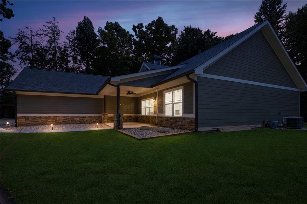 22 Logsplitter Pass Property Photo 1