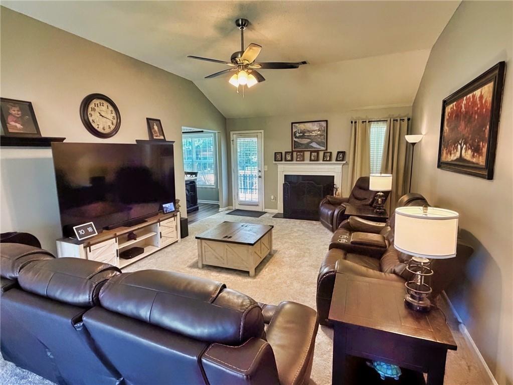 713 Moonlite Trace Property Photo 14