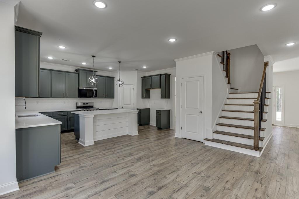 1003 Lakeview Property Photo 12