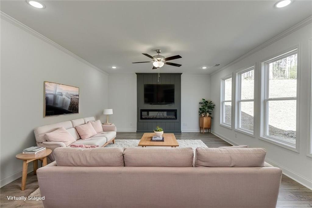 1003 Lakeview Property Photo 16