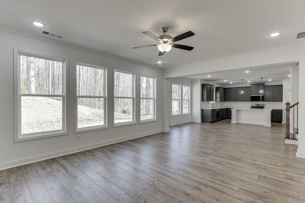 1003 Lakeview Property Photo 18