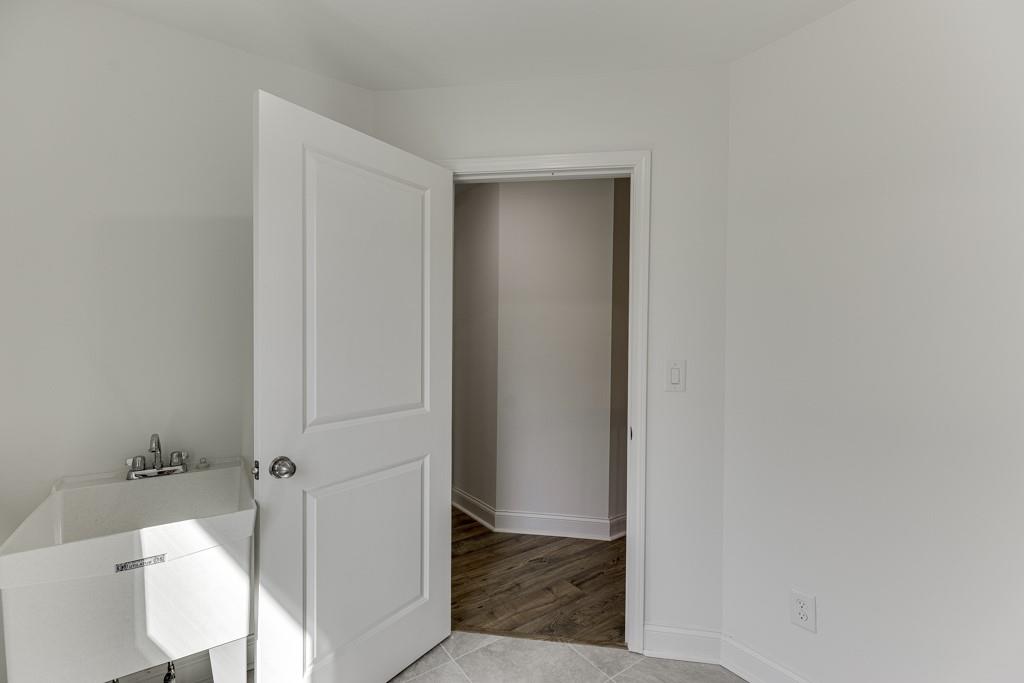 1003 Lakeview Property Photo 31