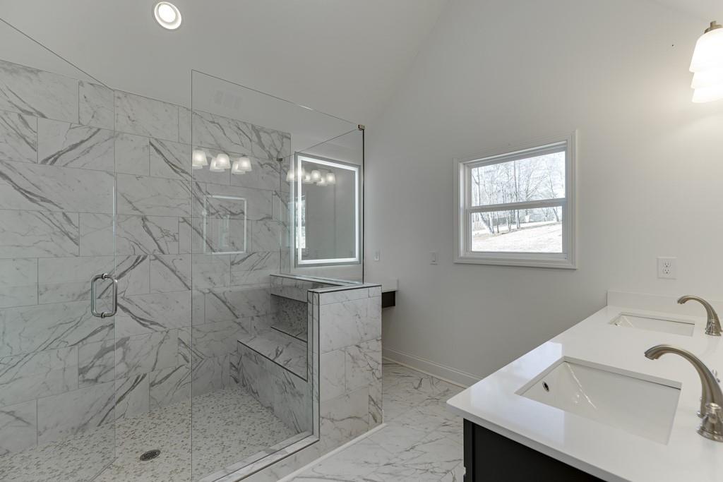 1003 Lakeview Property Photo 36