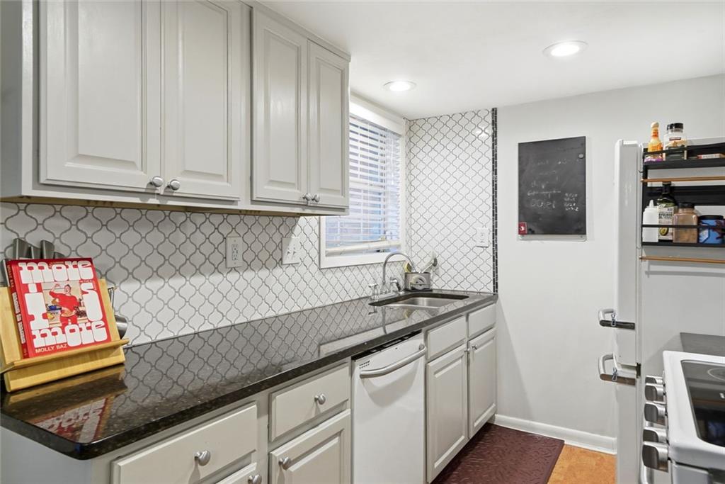 6900 Roswell Road Unit L2 Property Photo 10