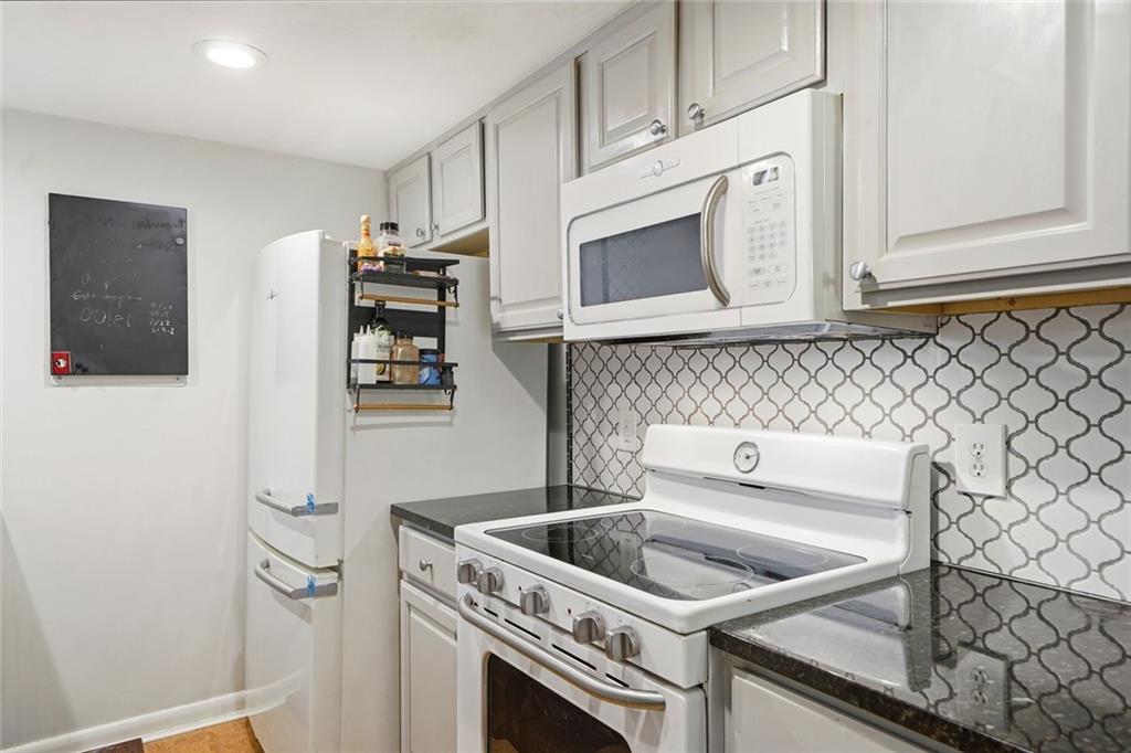 6900 Roswell Road Unit L2 Property Photo 11